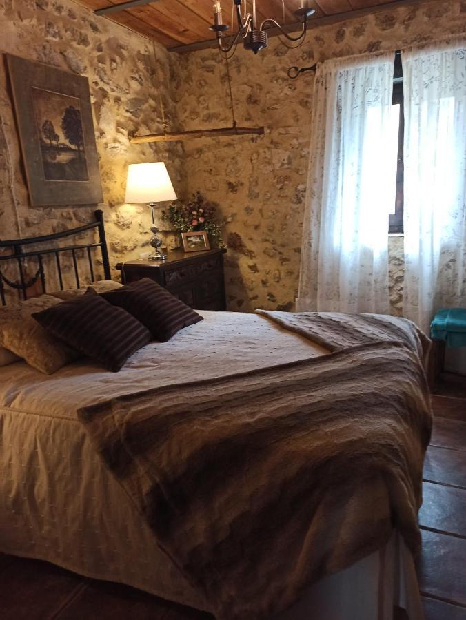 La Hueta Bajo Villa Orcera Bagian luar foto