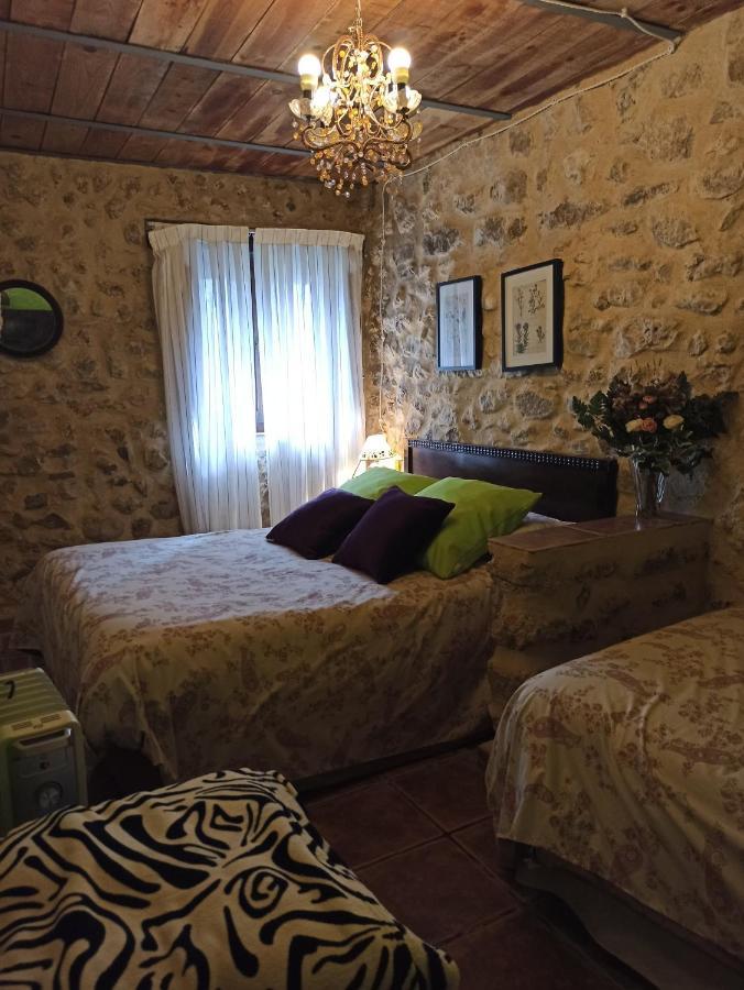 La Hueta Bajo Villa Orcera Bagian luar foto
